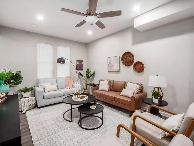2277 Indiana - Osu Retreat Villa Columbus